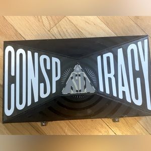 Conspiracy pallets collab with Shawn Dawson